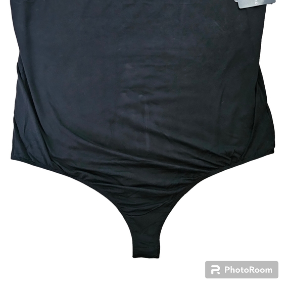 TORRID Super Soft Lace High Neck Bodysuit in 5X (32) - Picture 4 of 6